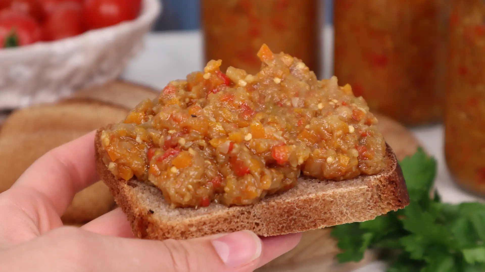 Самая вкусная кабачково-баклажанная икра. Заготовки на зиму

📖Ингредиенты:
Кабачки: 1кг
Баклажаны: 