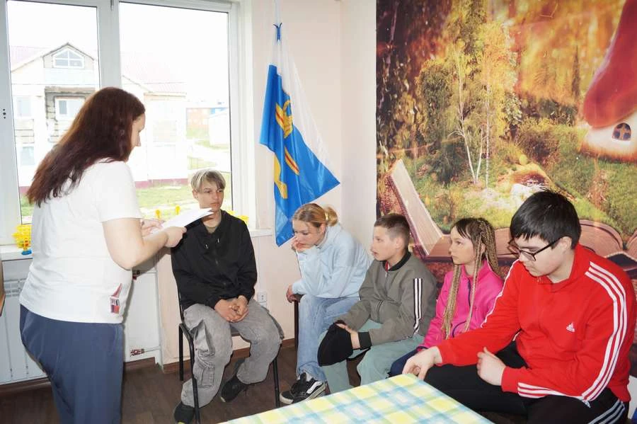 Лето с пользой: как мы весело и интересно провели время в библиотеке!

Друзья! 6 июня в МБУ "НРБ име
