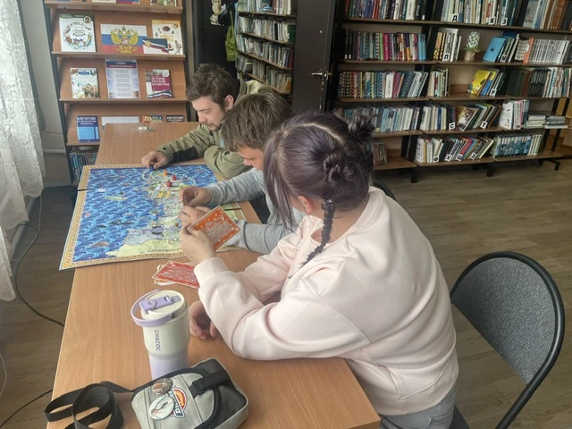 📚Яркий и творческий День открытых дверей прошёл в Октябрьской библиотеке.
📚Гостей ждали увлекатель
