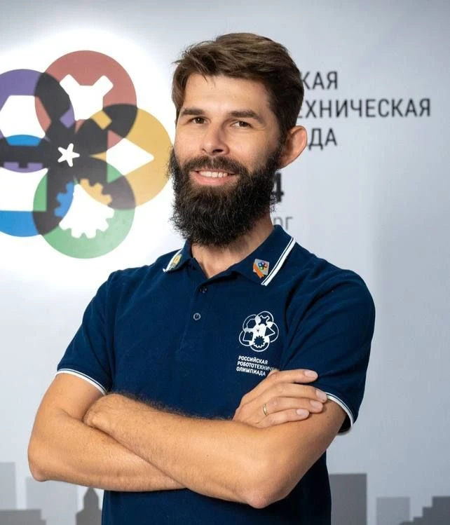 В этом году к нам в школу вернулся Дамир Русланович Мерамов!