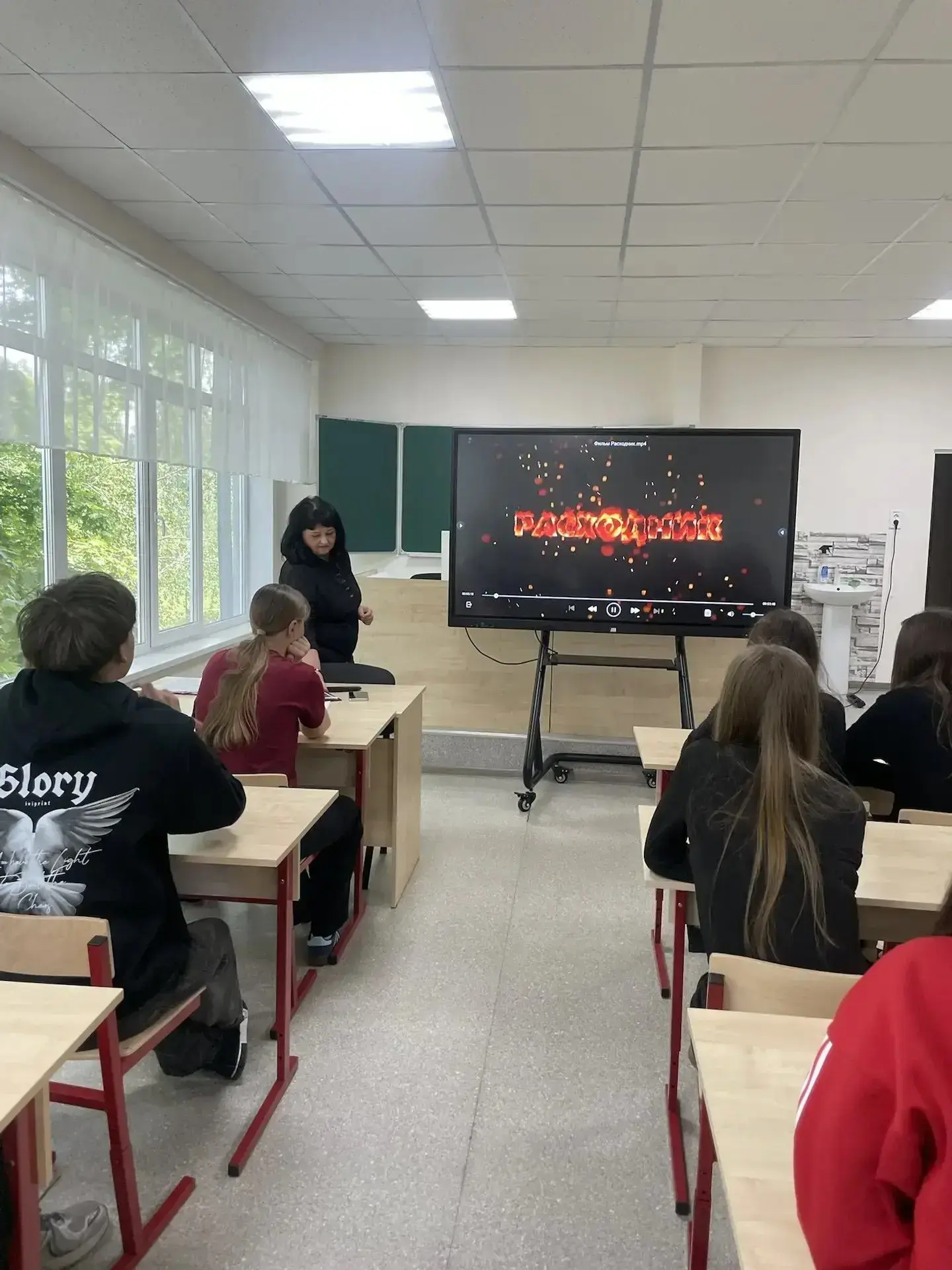 Подростки Волновахского округа учатся ответственности  В современном мире, где цифровые технологии с