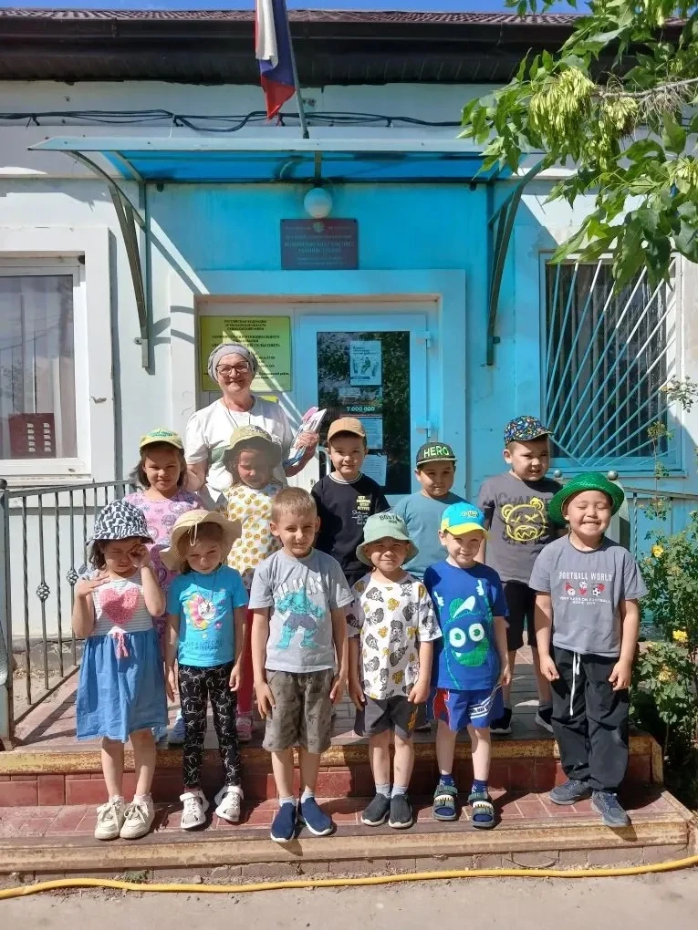 📚Экскурсия дошколят в сельскую библиотеку