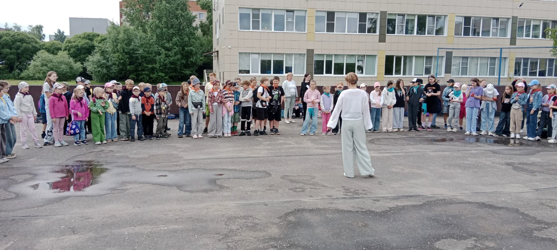 💥Лагерь «МЕЧТА» — день 11!

Начало дня выдалось по-настоящему праздничным! На линейке мы устроили д