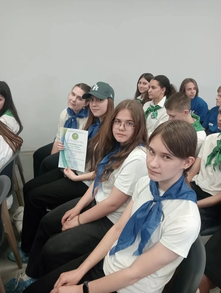 🌿 Наши ученики на городском слёте юных экологов!  В Калуге на базе Детско-юношеского центра «Галакти