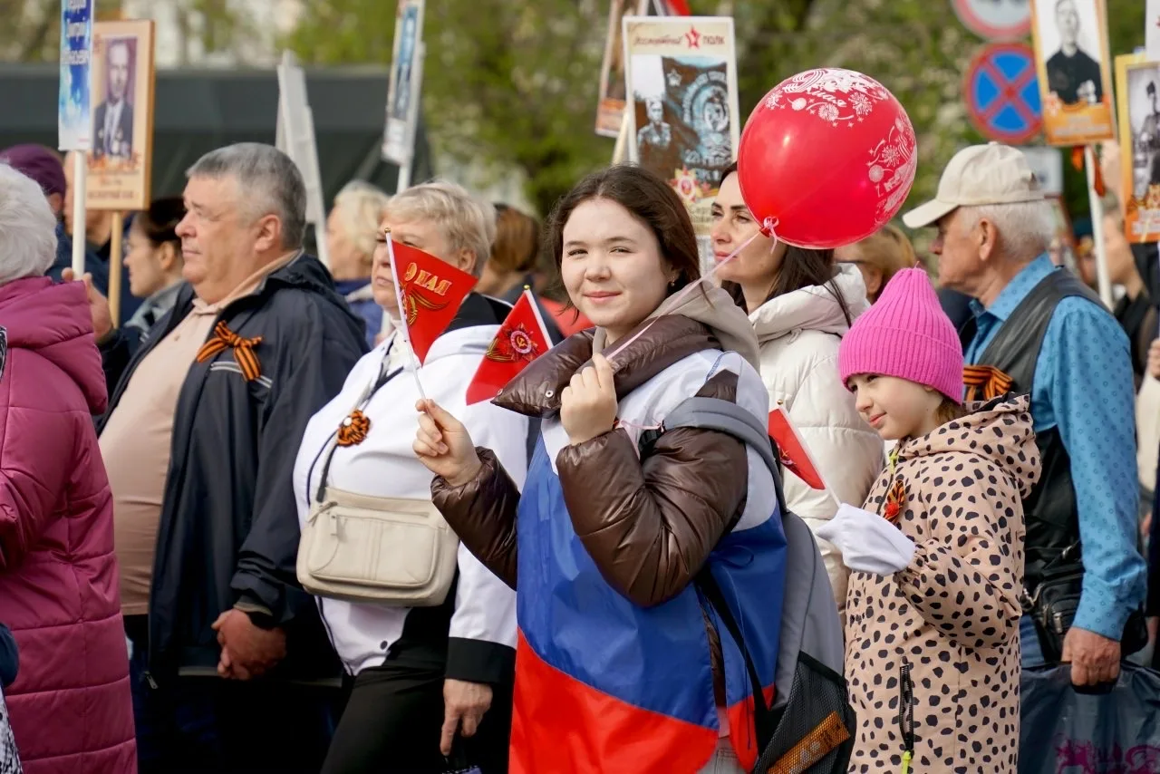 Бессмертный полк 9 мая 2026 год  Источник vk.ru/atomsib.seversk #СеверскФото