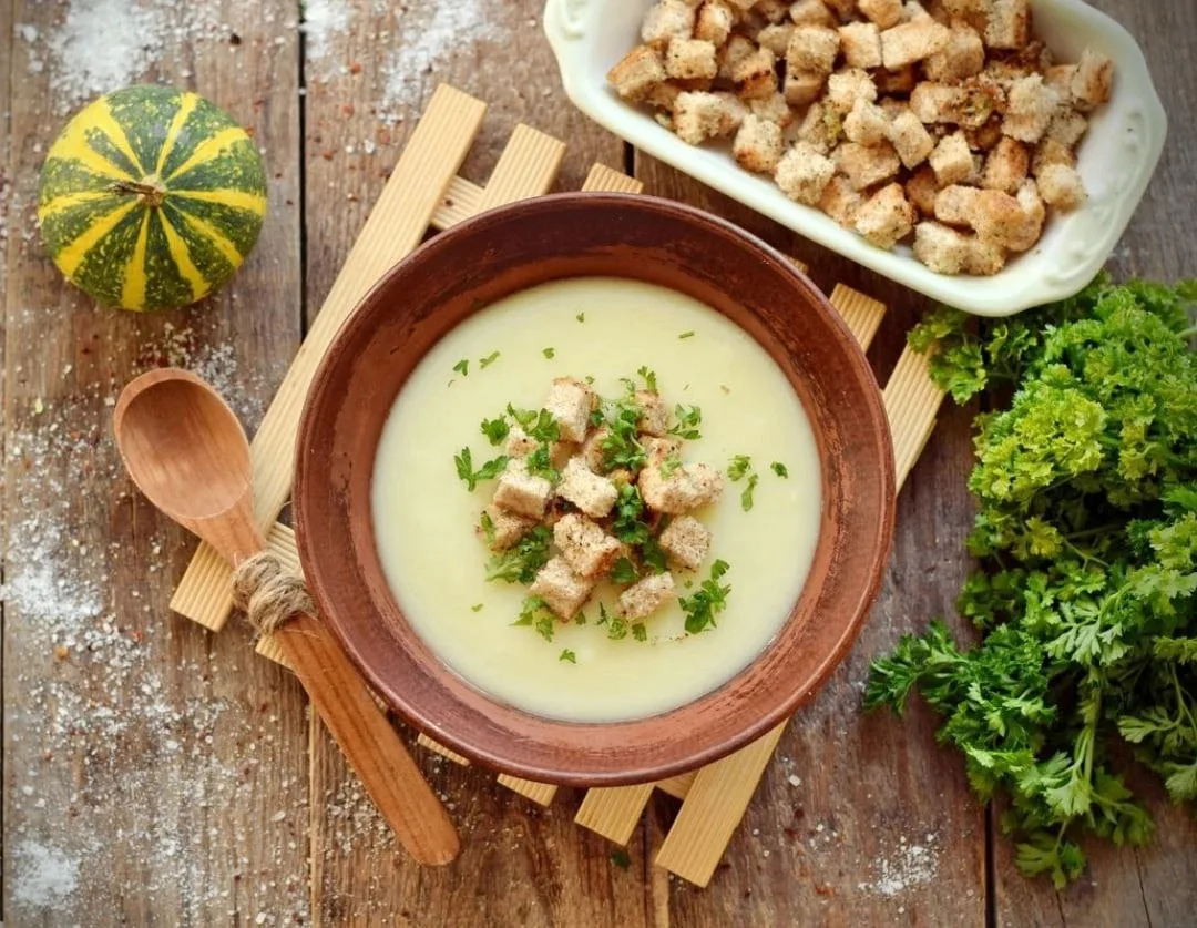 СУП ОВОЩНОЙ С ГРЕНКАМИ