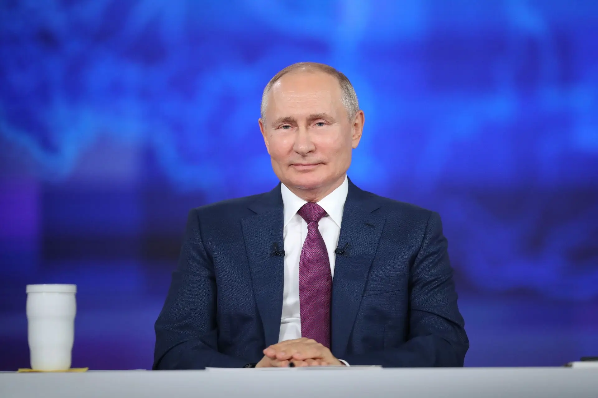 Кто уже успел поздравить российского президента с Днем рождения: