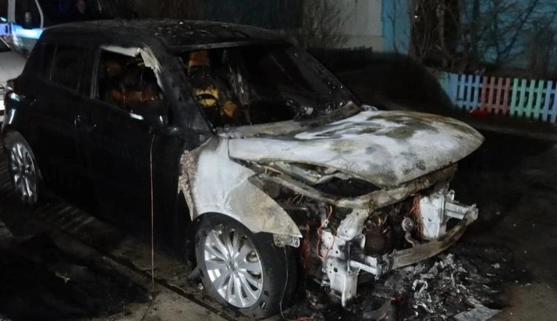 🚔 В Белогорске поймали мужчину, который ночью поджег чужую иномарку  В Белогорске задержали 42-летне