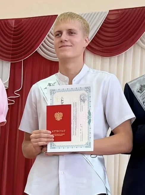 ⭐️ ЗВЁЗДЫ НАШЕЙ ШКОЛЫ ⭐️

Дорогие друзья! Продолжаем нашу рубрику «Звезды нашей школы» и сегодня зна