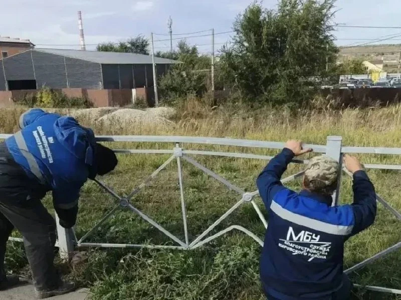 Городские службы Саратова перешли на усиленный режим уборки