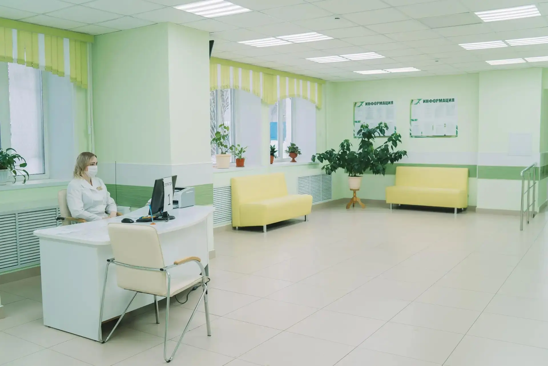 ⚡️ В Кирове начинает работу Центр женского здоровья выходного дня