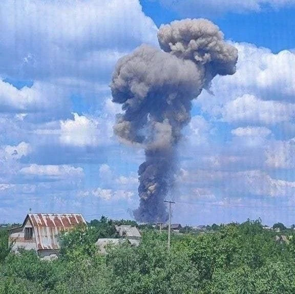 ‼️🇺🇦💥 Мощный взрыв в Павлограде Днепропетровской области

▪️Армия России работает по целям, в неб