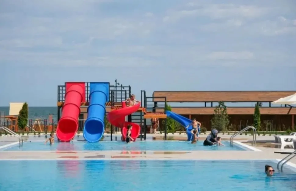🌊 RAMINA DERBENT RESORT — КАСПИЙ, БАССЕЙНЫ И ТУСОВКИ КРУГЛЫЕ СУТКИ!

📍 Первая линия у моря (Авадан