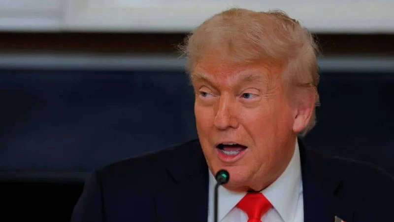 ⚡️Трамп заявил, что после его ухода из политики многие СМИ в США разорятся:

Вы не представляете, ка