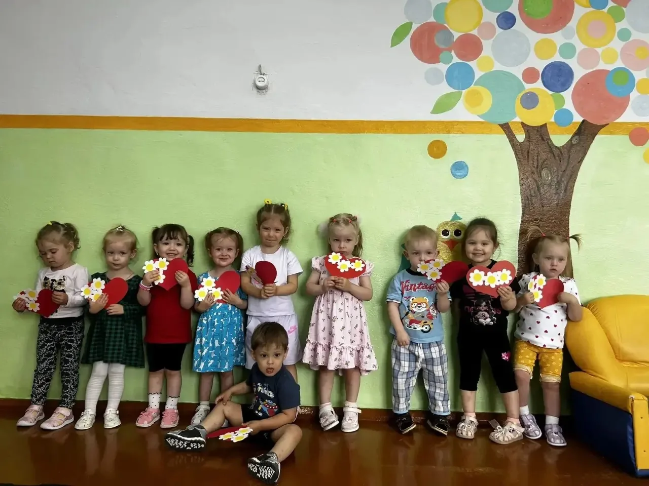 👼Маленькие ангелочки: как наши ясли поздравили семьи с Днём любви, верности и счастья!🌷