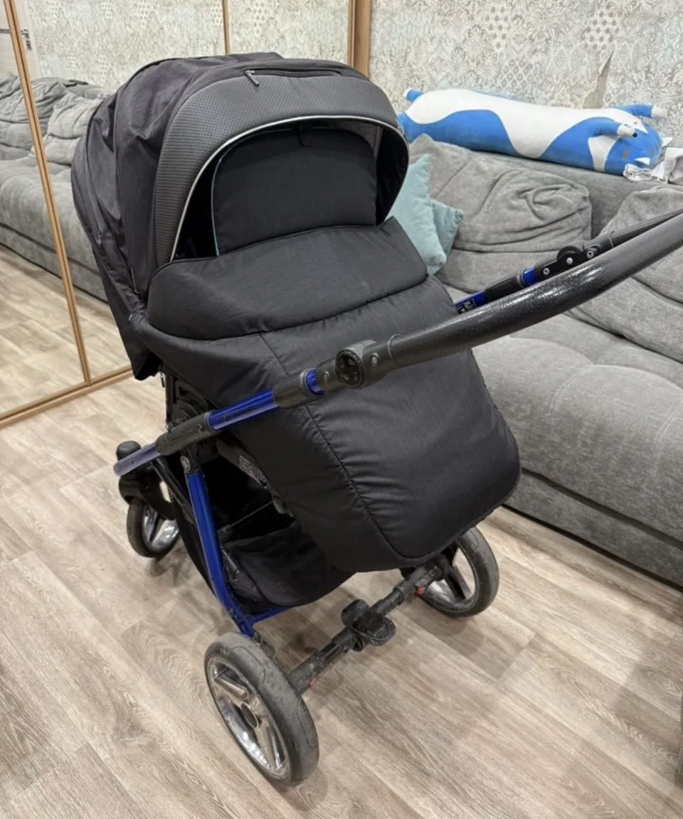 Продам коляску Adamex Reggio 2 в 1
