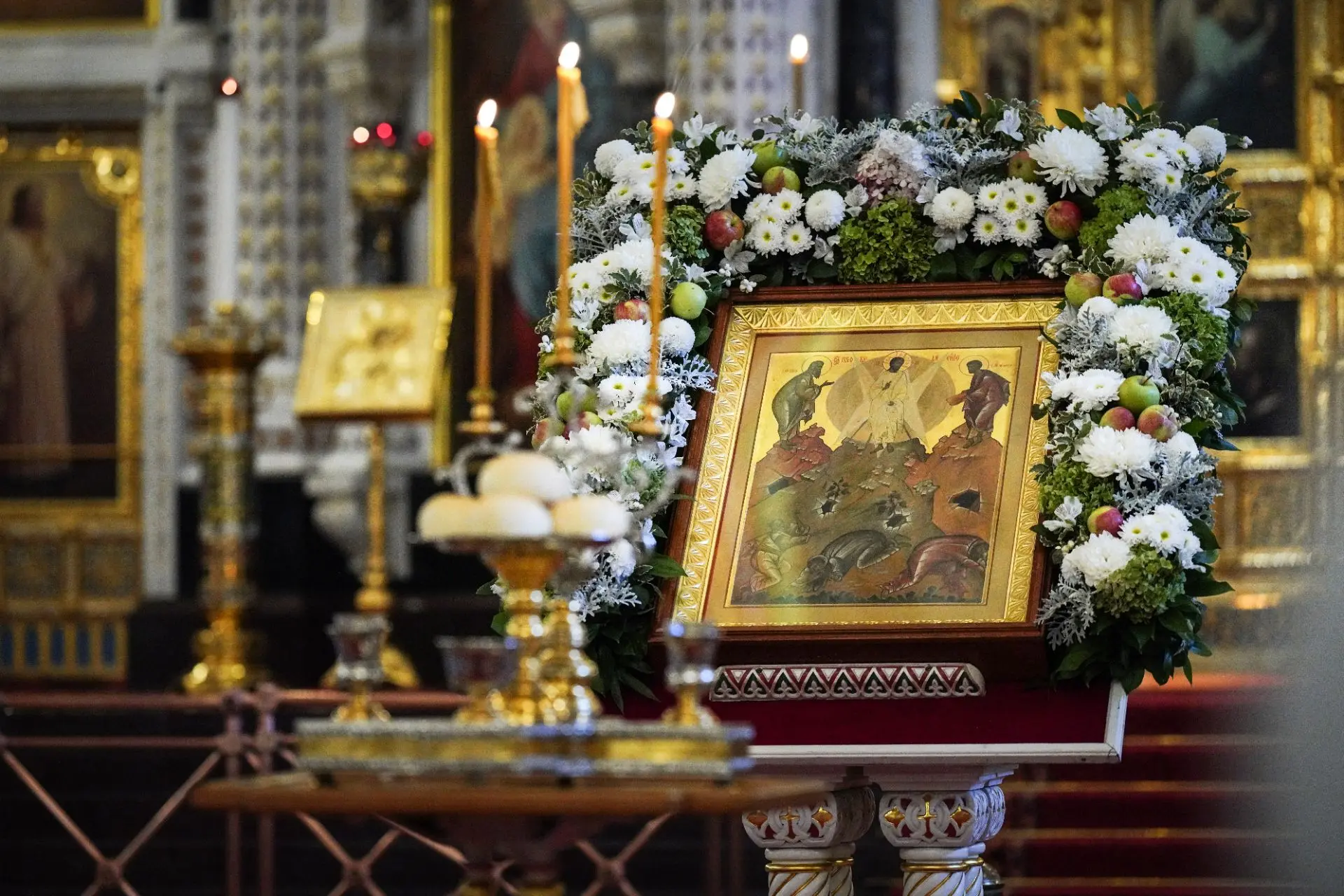 Праздник Преображения Господня, именуемый в народе Яблочным Спасом, напоминает нам о ве...