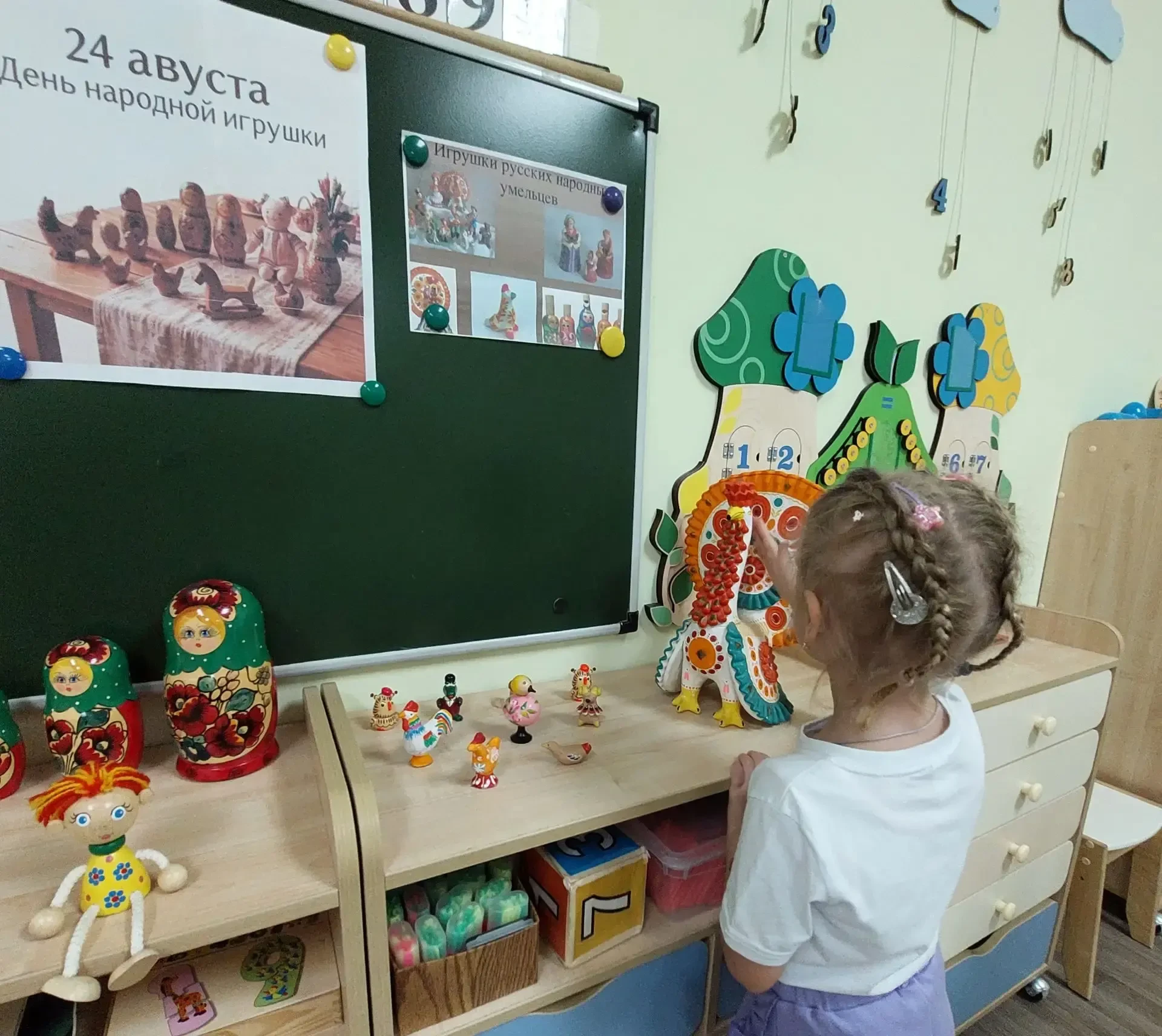 👫🙌Наши руки не для скуки: в детском саду прошла выставка «День народной игрушки»!🧸🪆...