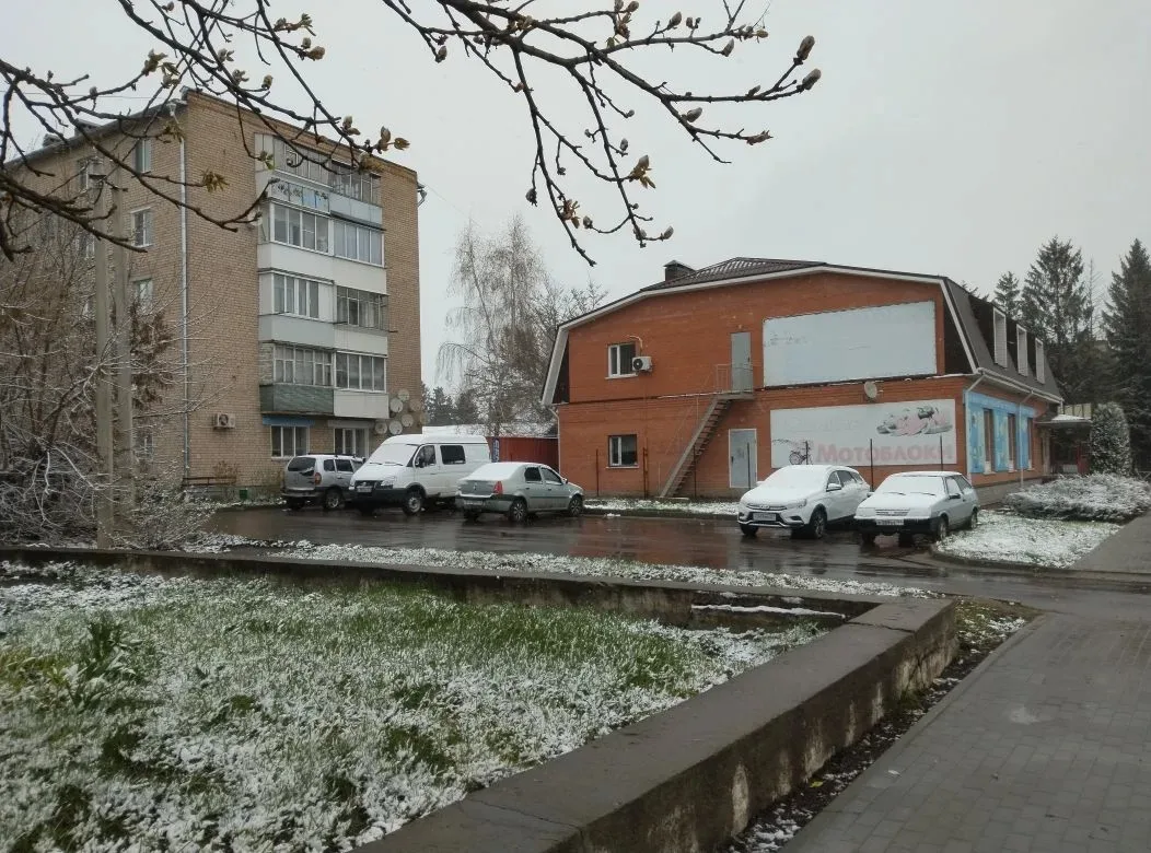 Снег выпал в Кромах в конце апреля