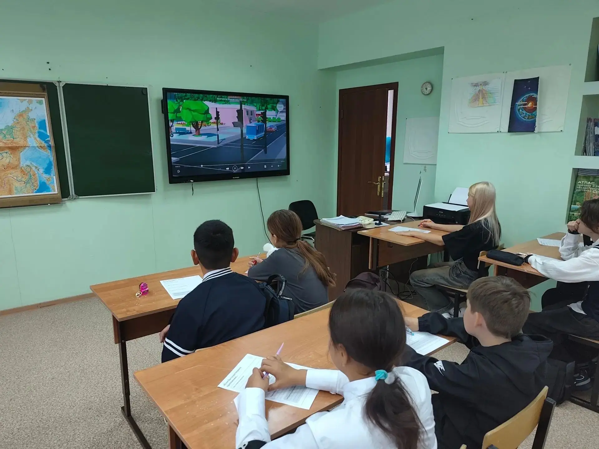 3 сентября 2026 года в МБОУ "Центр образования пгт Беринговского" учащиеся 6 класса впе...