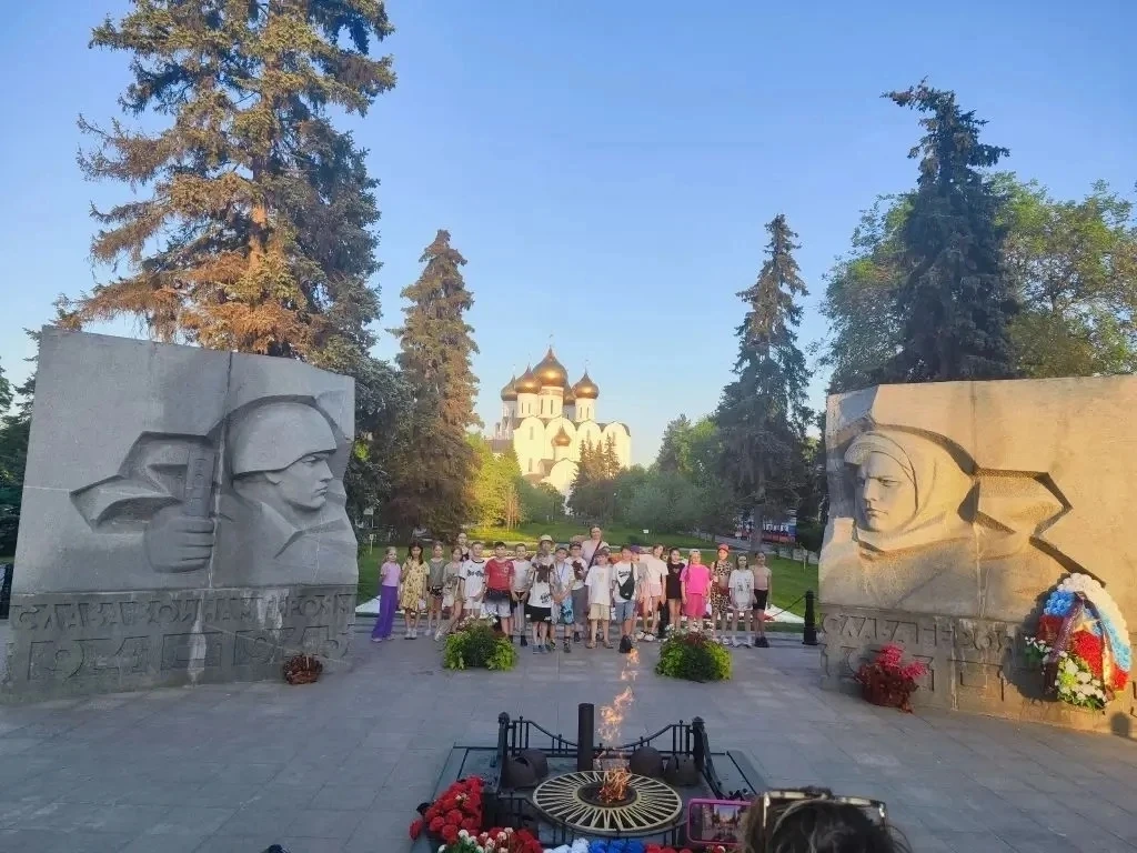 3 «В» совершил двухдневную экскурсию в город Ярославль.😍