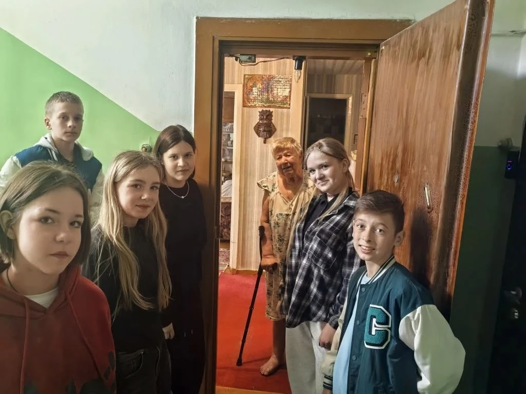 С праздником, Днем Победы ребята МАОУ «СОШ №24», вместе с педагогами и родителями поздр...