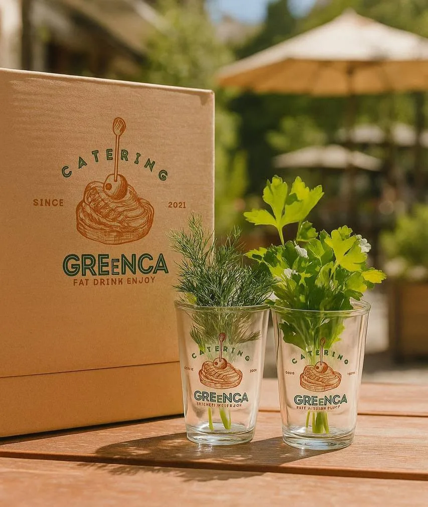 Увяла зелень в холодильнике? 

Лайфхаки от кейтеринга  GREeNCA ❤️

Замочите зелень в ледяной воде на