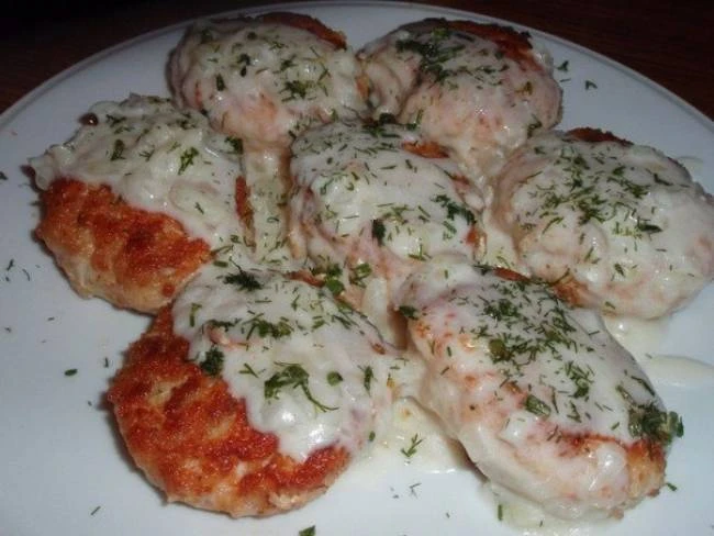 🍲 Куриные котлетки с луковым соусом