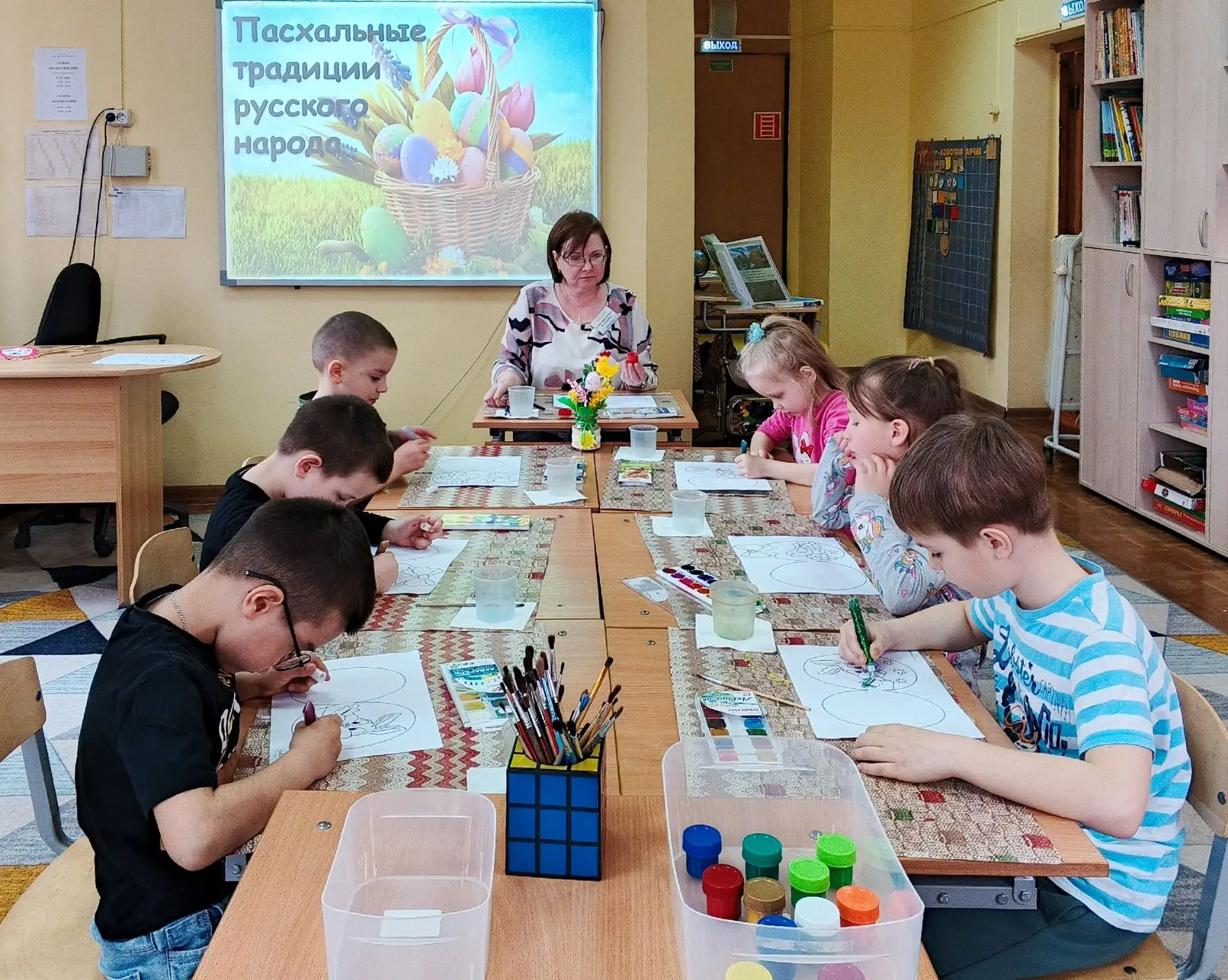 ✨Пасхальные узоры ⁣ 🏡Воспитанники Вяземского социально-реабилитационного центра для несовершеннолетн