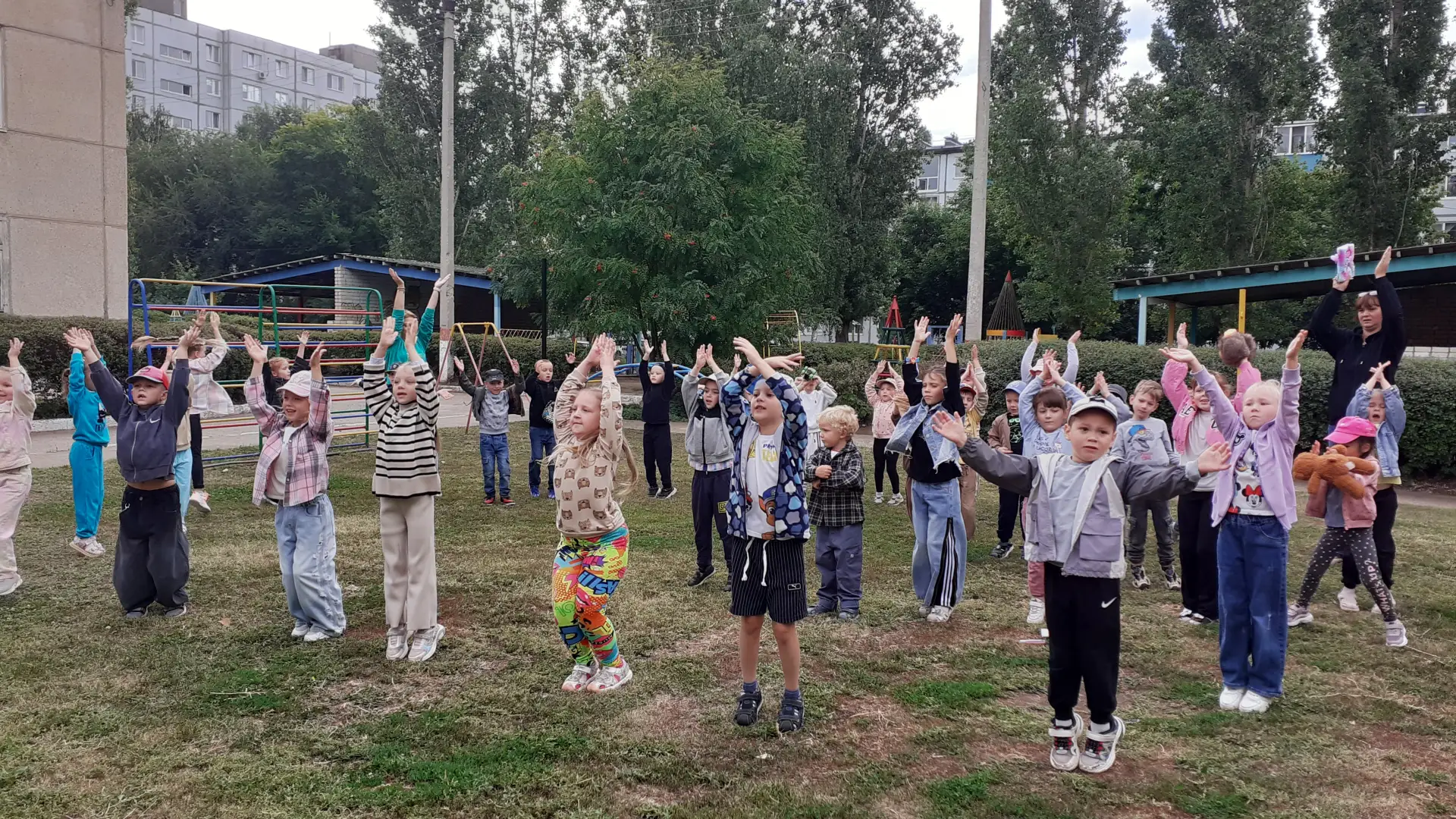Лето, до свидания! Здравствуй, новый учебный год!                                      ...