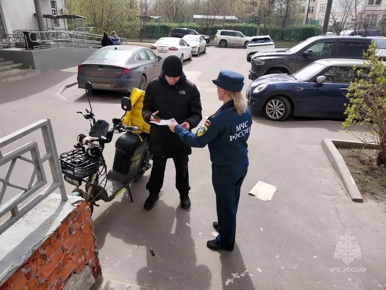 🔔Жителям столицы о пожарной безопасности  Сотрудники 1 ТОНПР по ЮВАО УНПР ГУ МЧС России по г. Москве