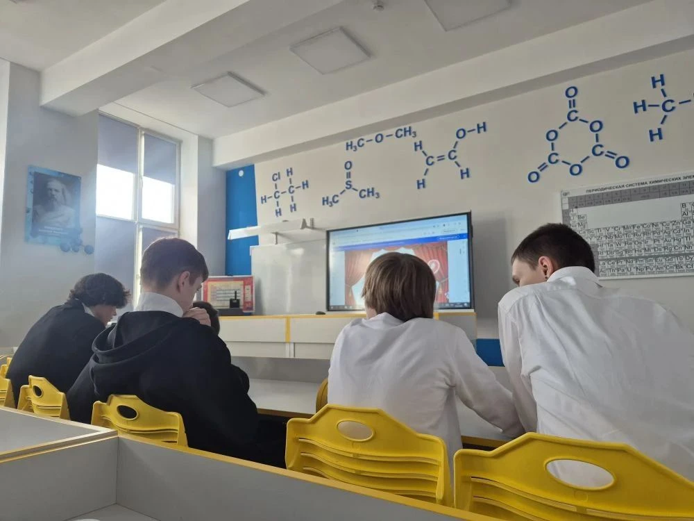 Большой театр в сердце каждого: «Разговоры о важном» в нашей гимназии  23 марта в гимназии состоялис
