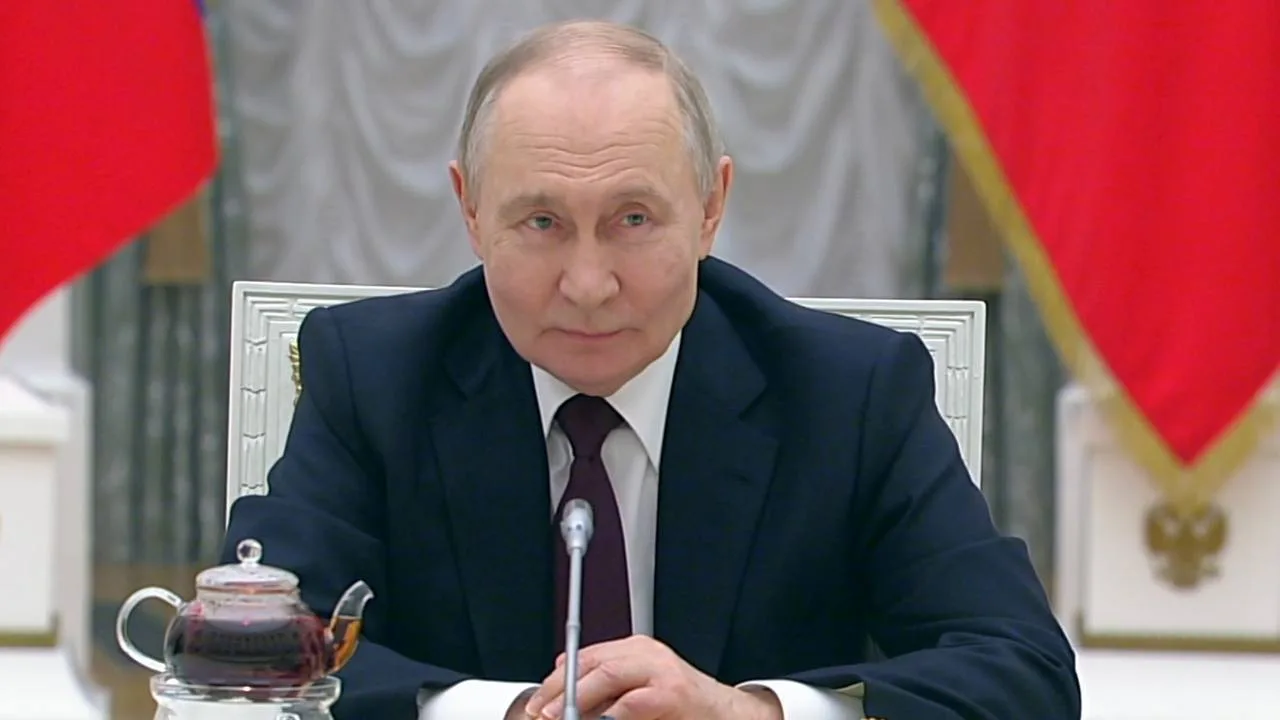 Никогда бы не подумала, что я, обычная девчонка из подмосковных Химок, буду сидеть в красивом зале в