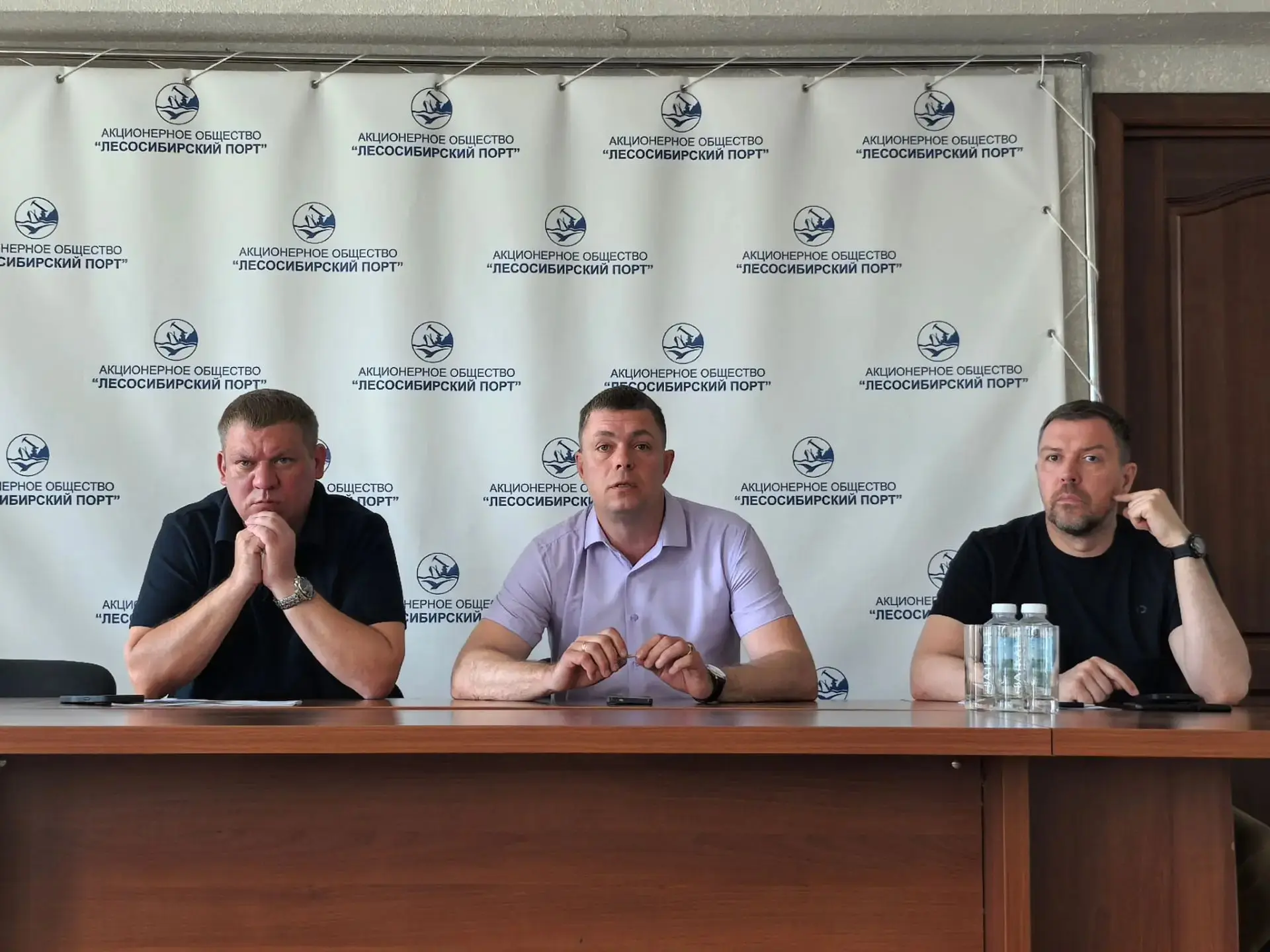 Завершилась серия встреч руководства «Норникель-Енисейского речного пароходства» с колл...