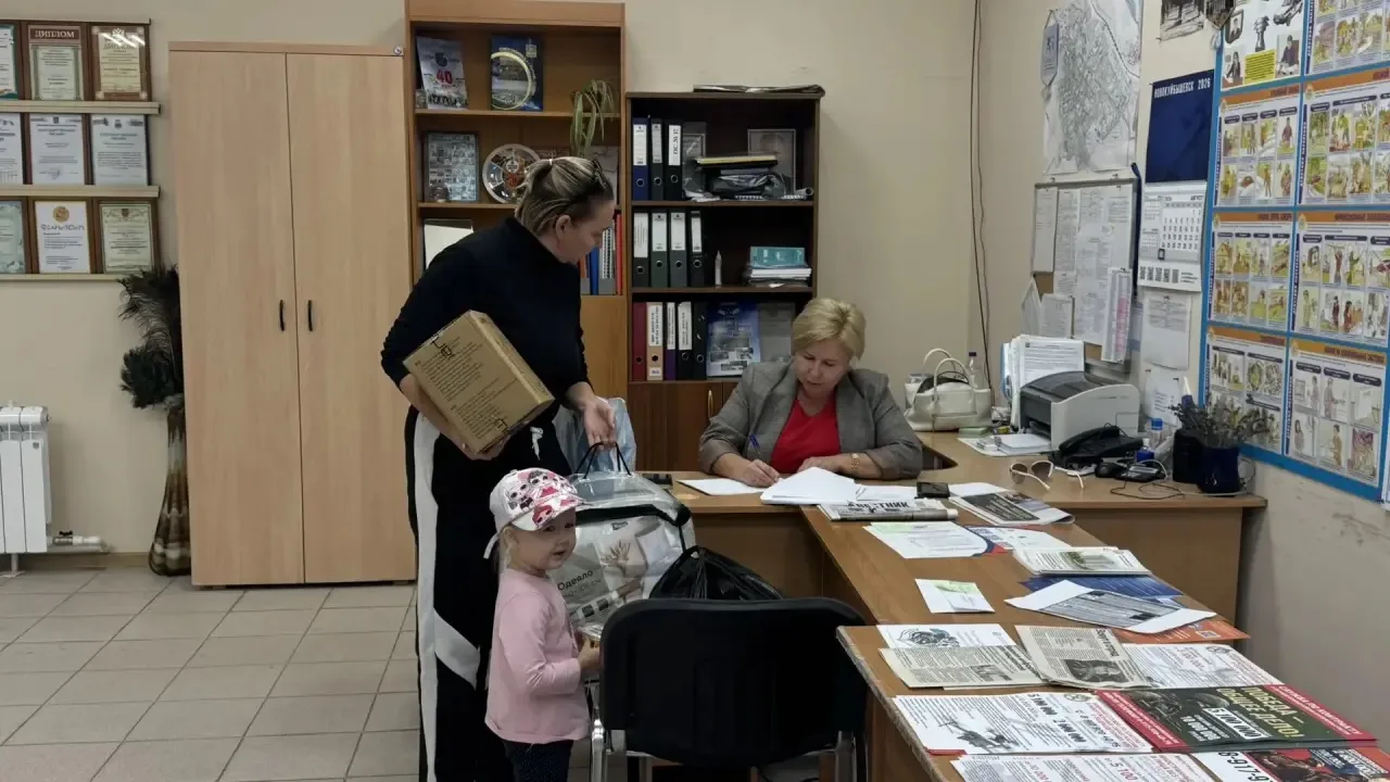 Землякам, пострадавшим в результате атаки БПЛА на улице Репина оказывают помощь.
