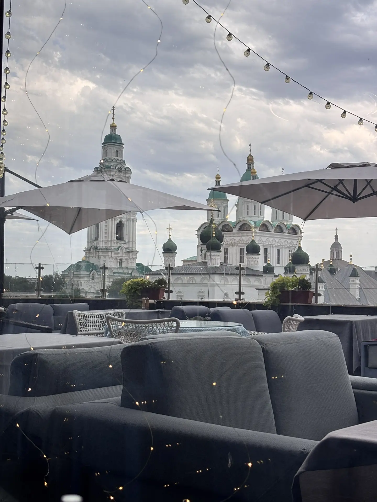 Где бизнес теряет деньги? В ресторане у Кремля.