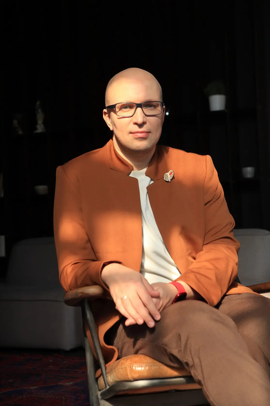 Самооценка социальна по своему происхождению.

Низкая самооценка часто означает, что человек редко п