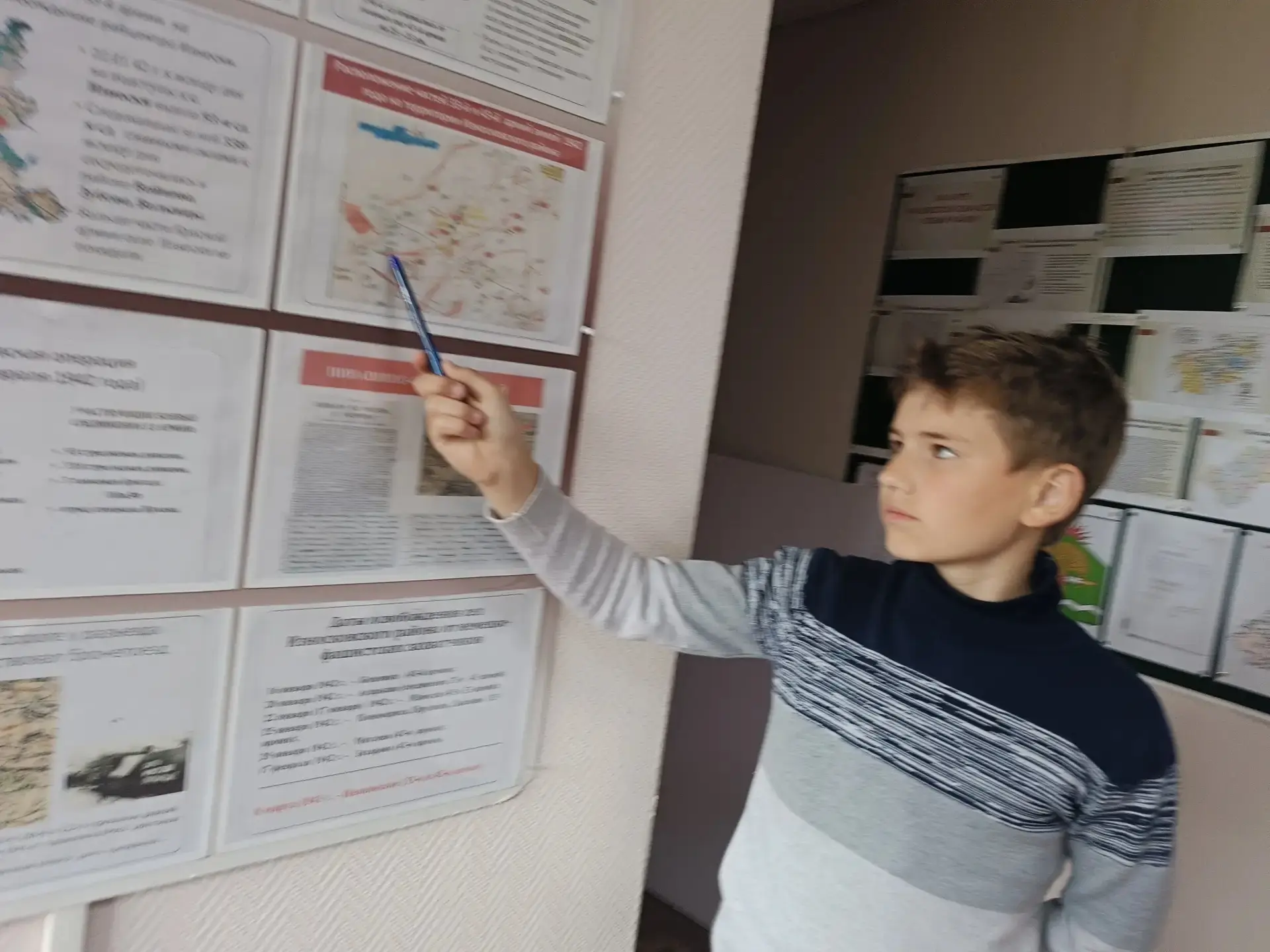 Работа юных краеведов

🖍 Пульмановский Василий занимается в краеведческом кружке районного Дома кул