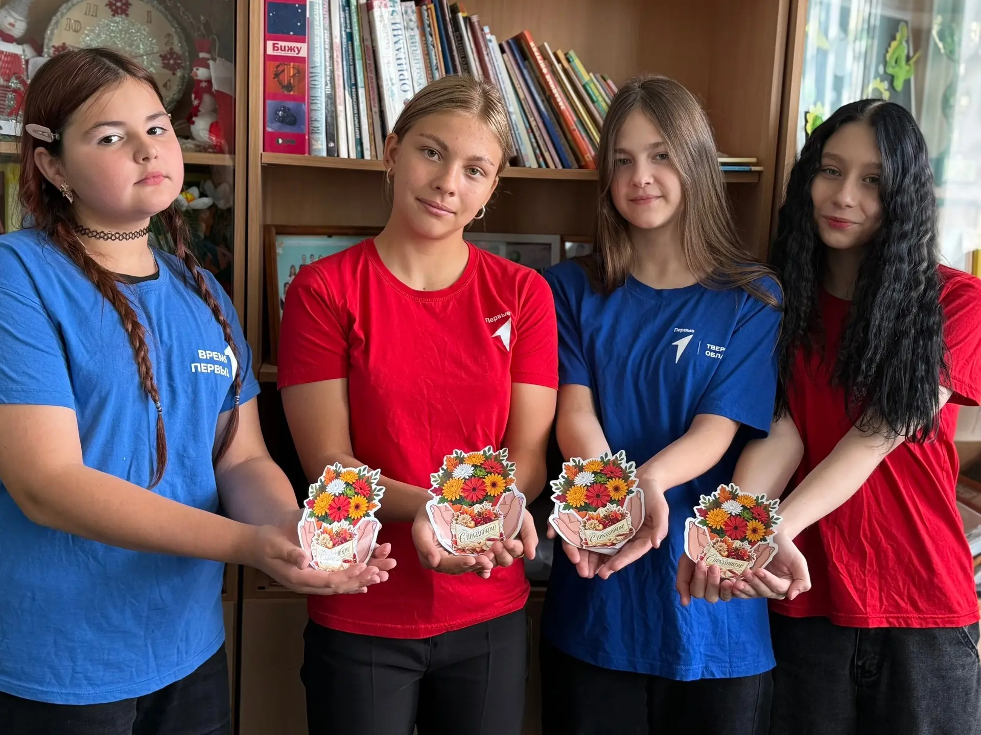 🧸 Орлята 2 А класса и Первые из 7 Б и 6 Б классов школы №12 дарят тепло своими руками! ❤️