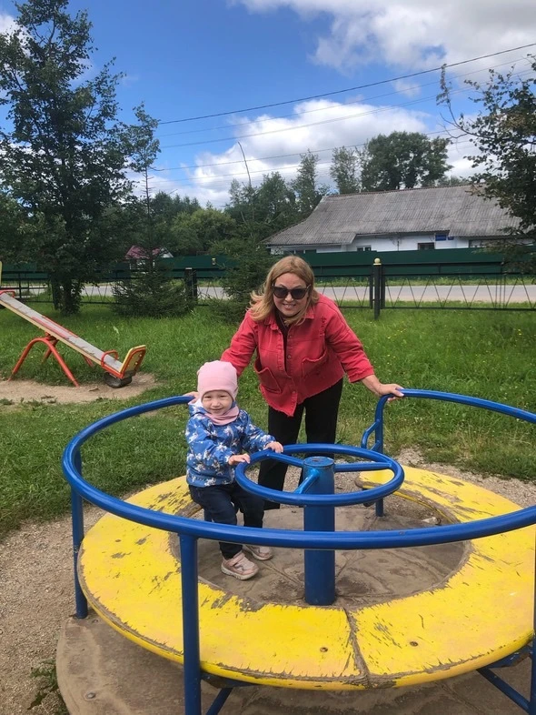Семьям Шекснинского округа помогает социальная няня 👶