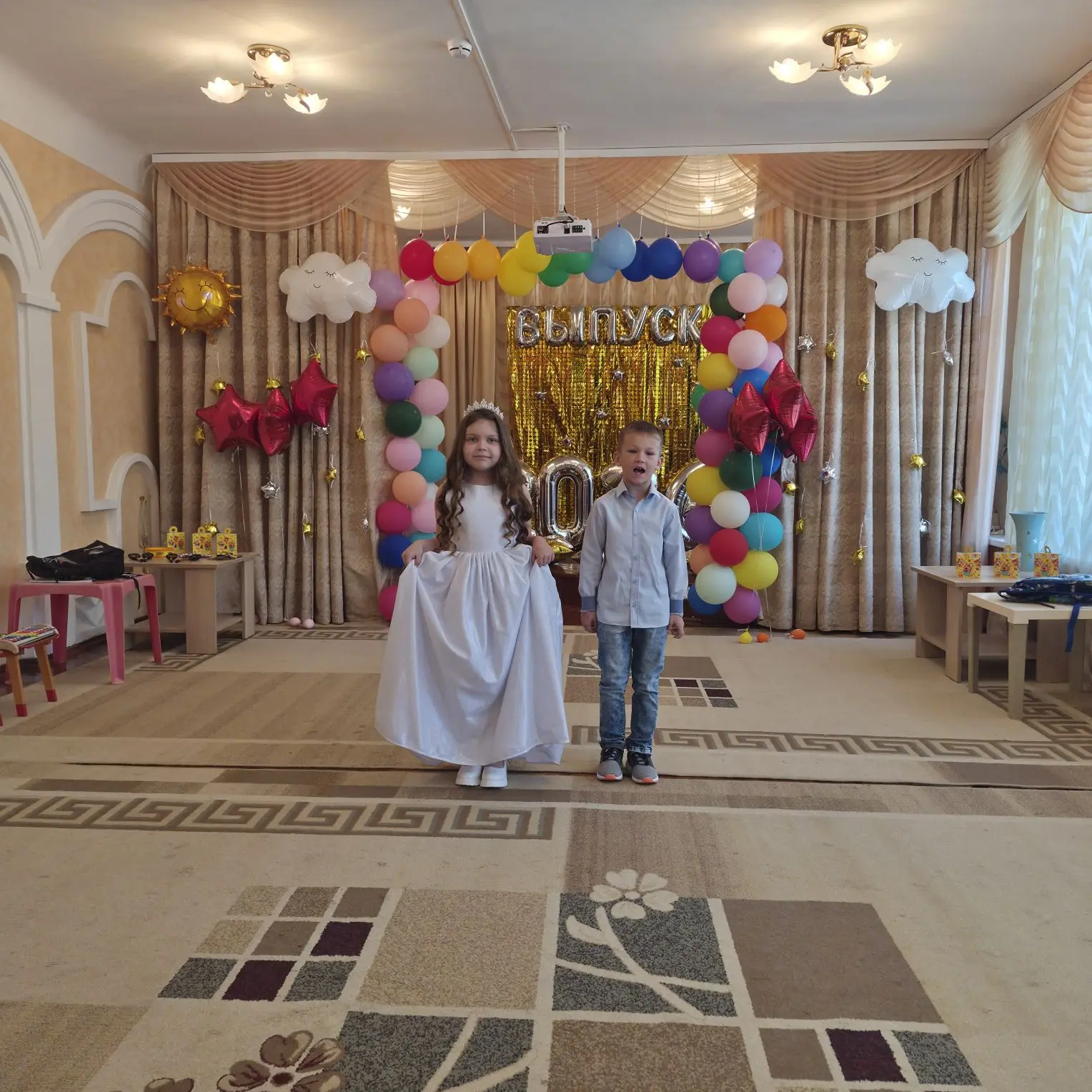 Сегодня в группе "Буратино"  прошёл Выпускной Бал⭐⭐⭐ Наши Выпускники встретились со звё...