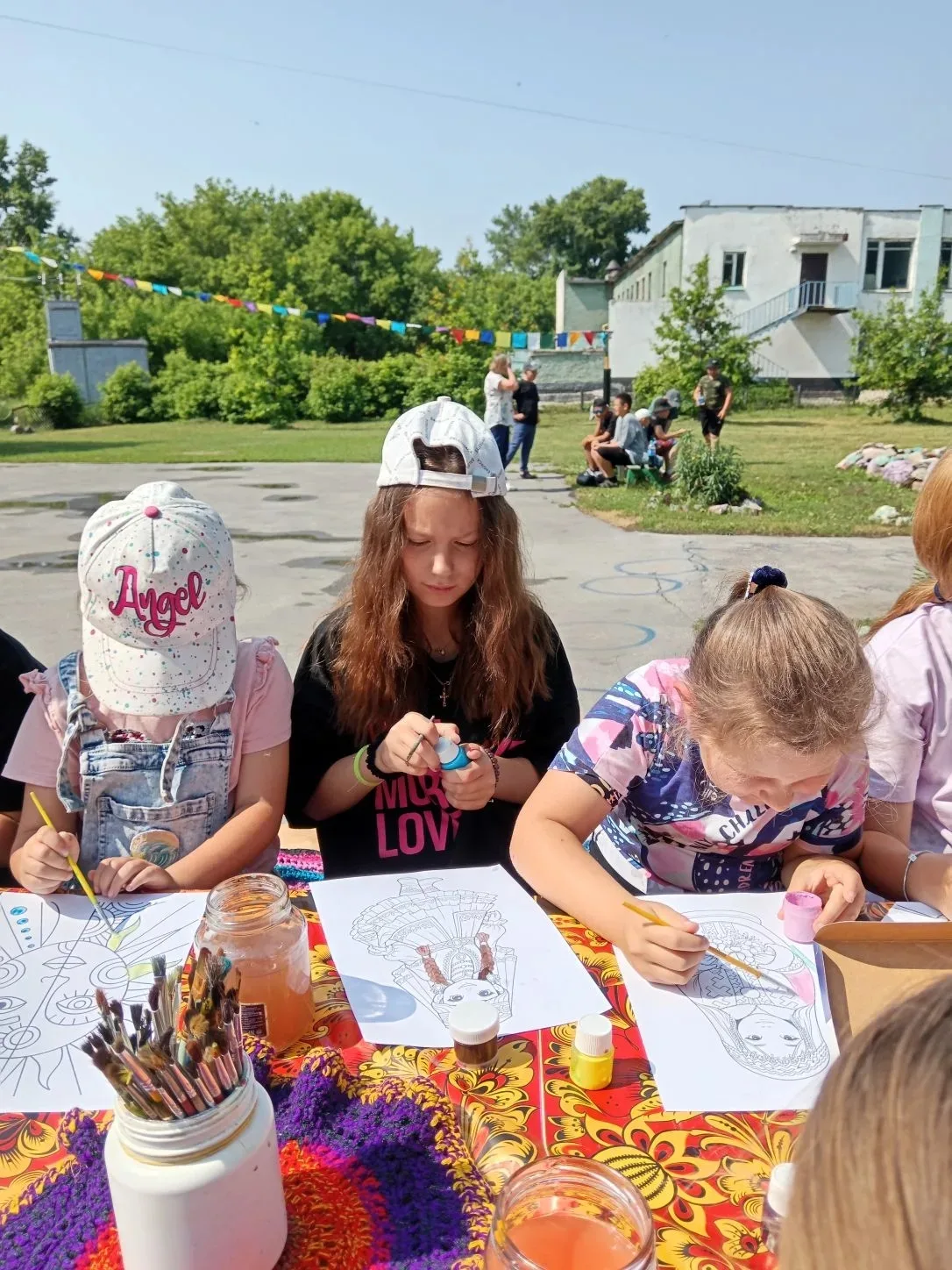 🎨 Вчера, 16 июня, наша площадка превратилась в настоящий арт-объект! 

Мы провели творческую мастер