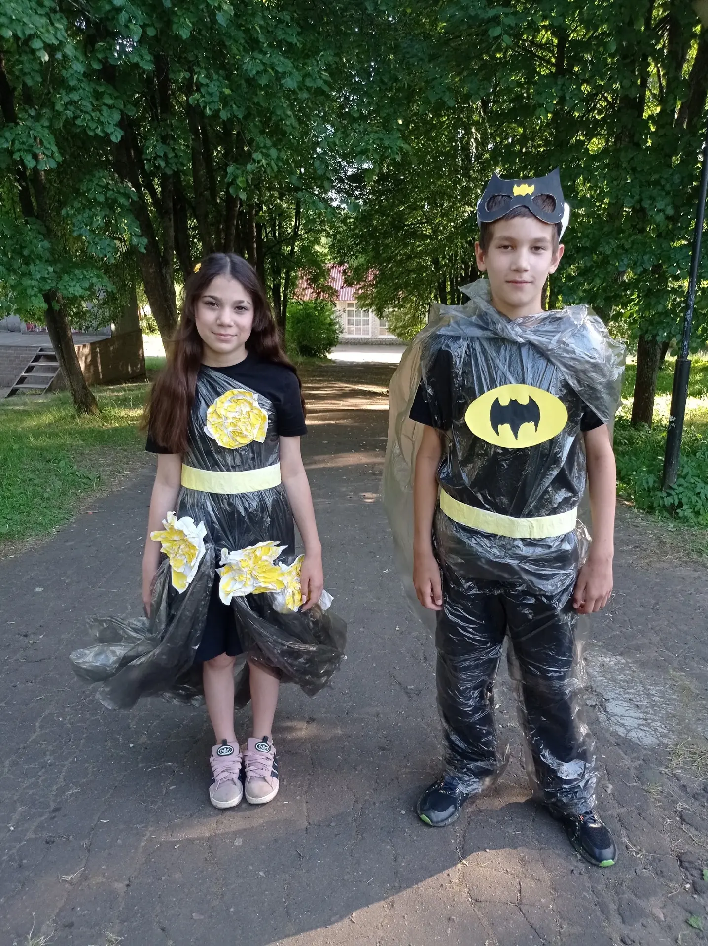 Показ мод! 👗

На первой смене в лагере им А. Ю. Гагарина, наши ребята участвовали в креативном и эк
