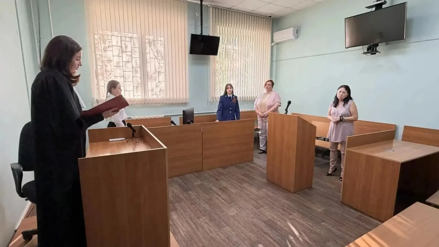В Бузулуке суд оправдал воспитателя, побившую полуторагодовалую малышку по губам  Без рассмотрения о