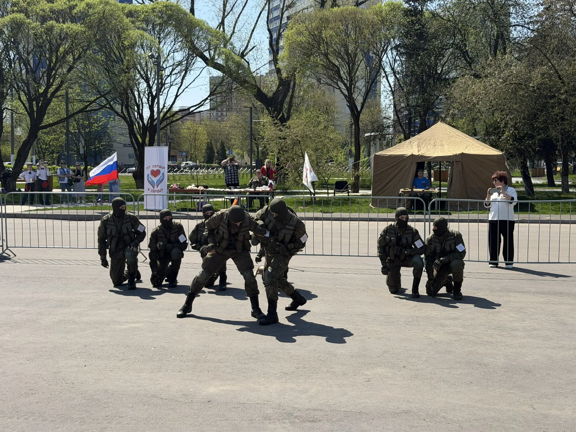 🗂️ Участие кадет МОУ СОШ №18 в городском фестивале «Помню. Горжусь. Помогаю» 🇷🇺  📌 5 мая кадеты 5 и 