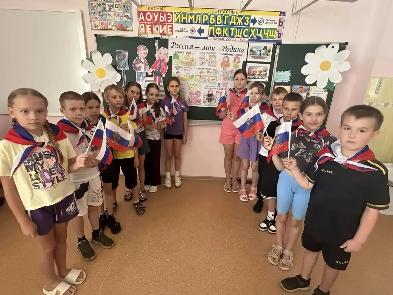 Яркий день в лагере «Парус»!⛵

Сегодня в нашем лагере прошёл насыщенный и очень важный день! Утро на