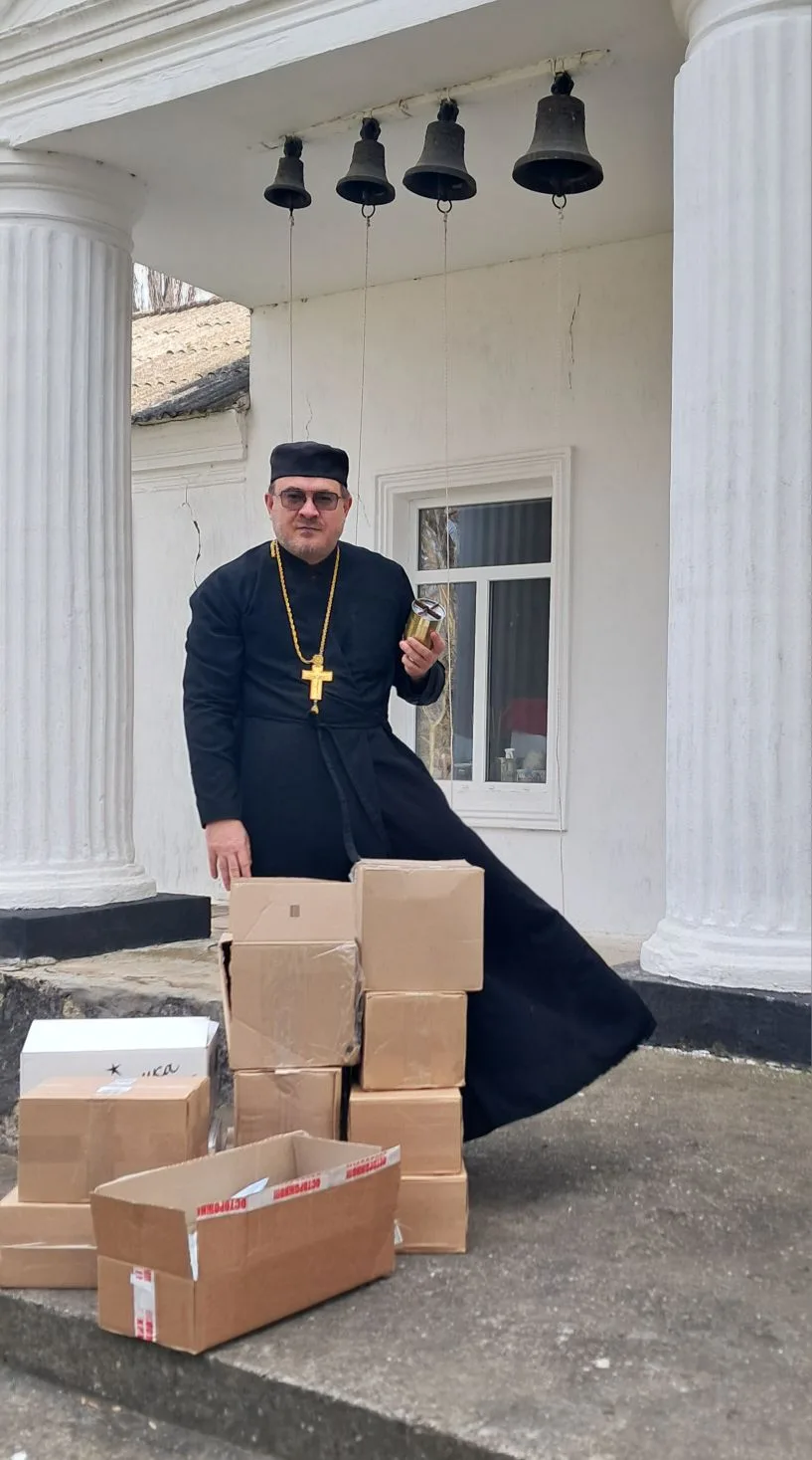 Ранее объявляли сбор на окопную свечу.