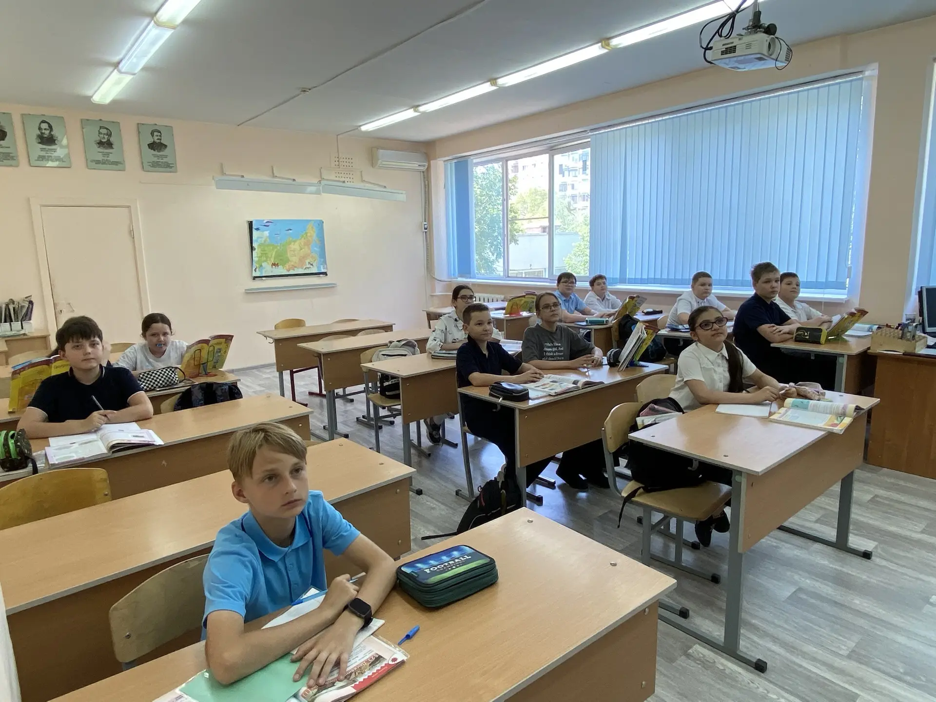 ✨ Классные часы о важном ✨  В школе прошли тематические классные часы по темам: «Жизнь как ценность»