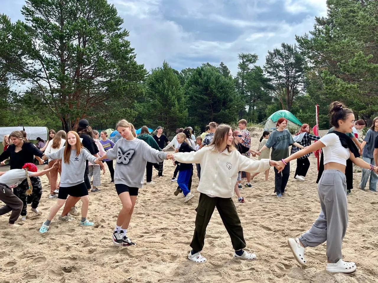 Половина первого месяца лета уже пролетела!😱☀️Ломаете голову, чем занять ребят? 🤔
❗Не нужно ничего