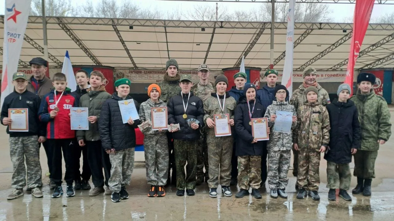 💫Наши парни — настоящие герои!💫  ✅На военно-патриотической игре ко Дню защитника Отечества наша школ